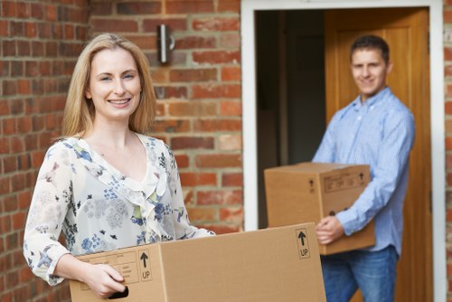 Screen-reader friendly Hammersmith moving services content