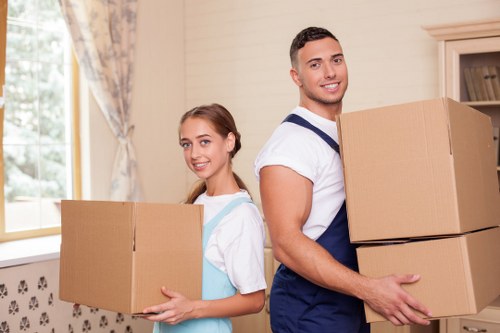 Cubic-yard loading estimate for a small London removal job